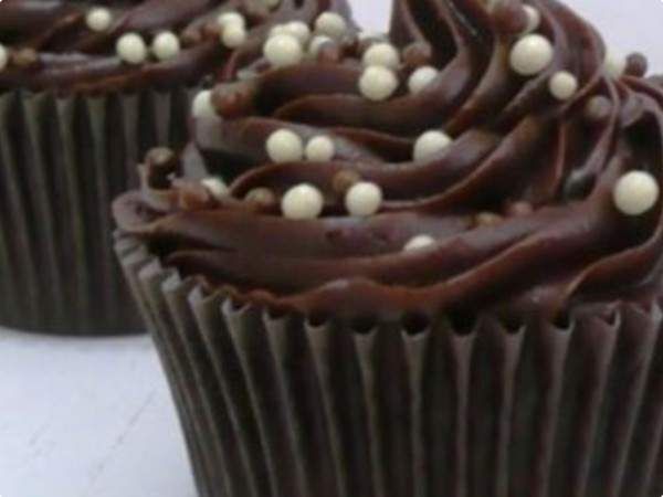 CUPCAKE DE BRIGADEIRO